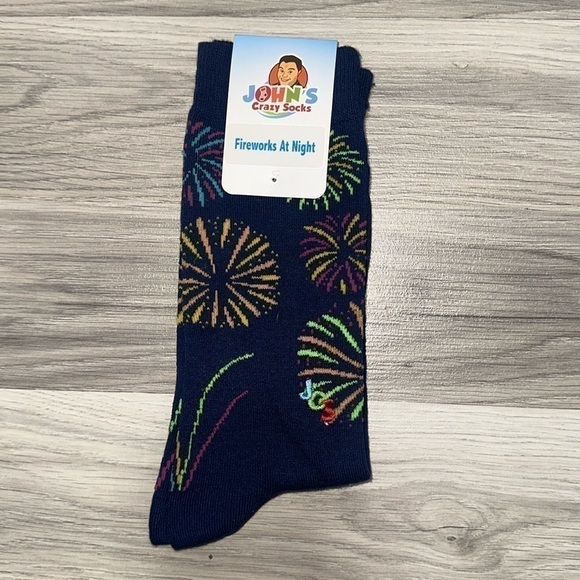 JOHNS CRAZY SOCKS “ Fireworks At Night” Men’s Socks Size 6-12 - Picture 1 of 4
